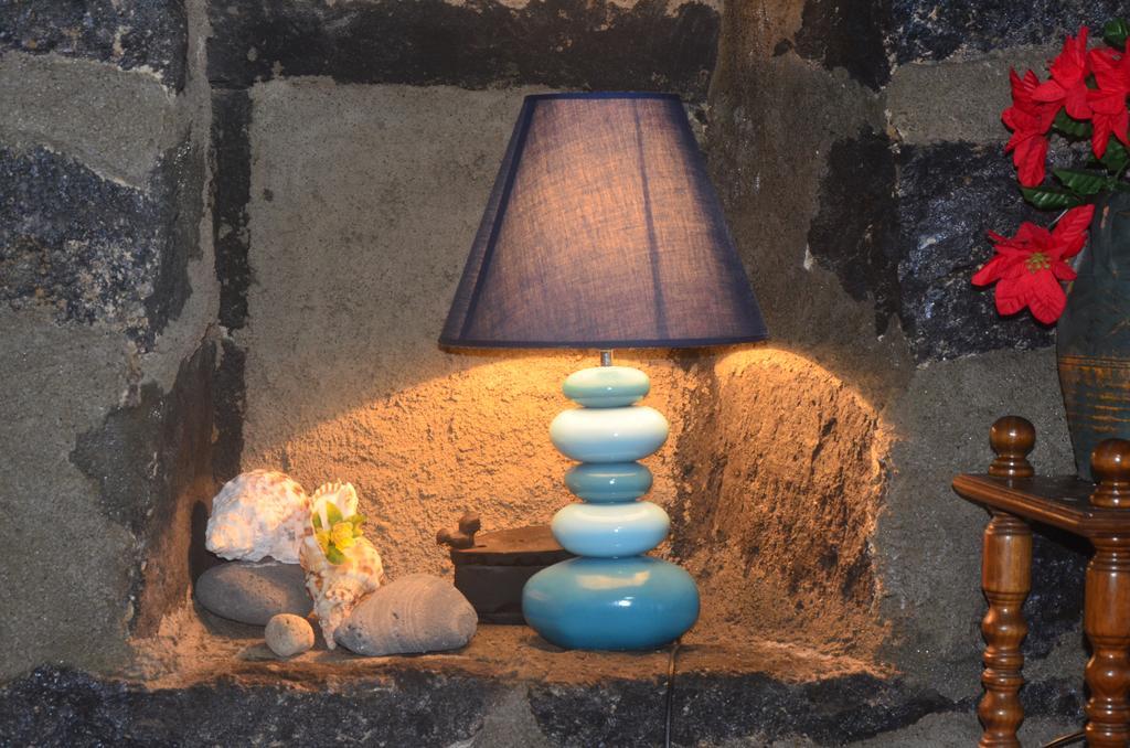 Join Our Relaxed House Near The Beach - Mosteiros มอสเตรอส ภายนอก รูปภาพ