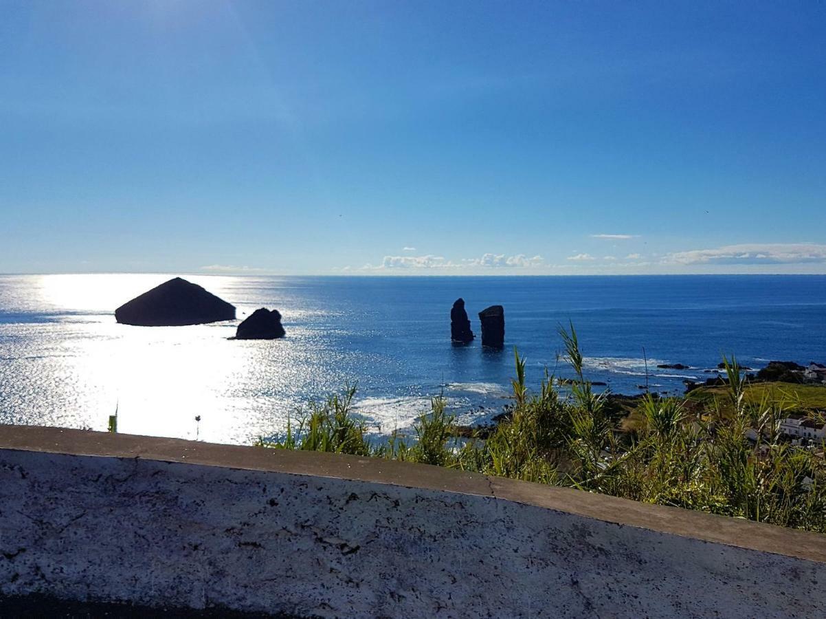 Join Our Relaxed House Near The Beach - Mosteiros มอสเตรอส ภายนอก รูปภาพ